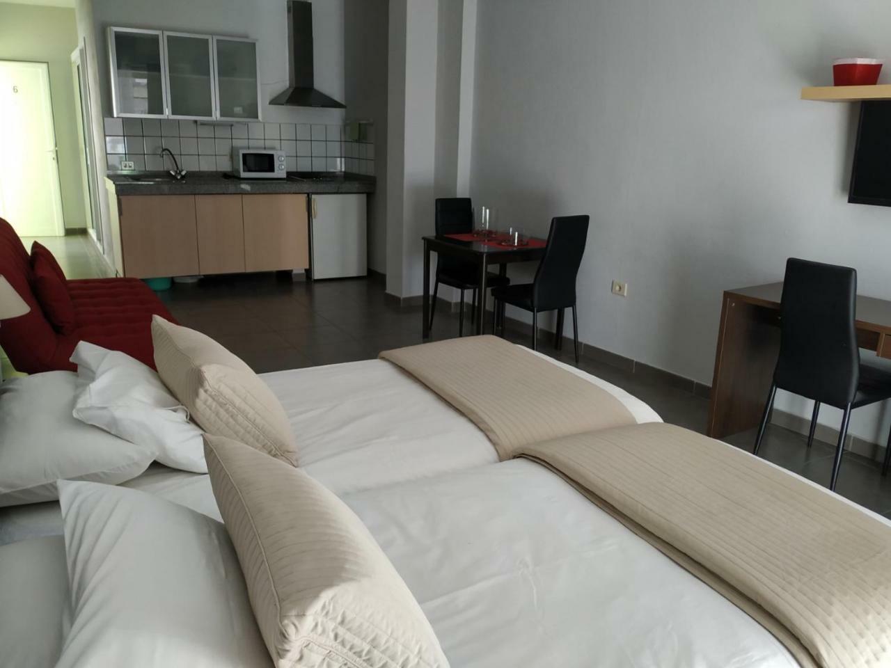 Apartamentos El Patio Los Llanos De Aridane Buitenkant foto